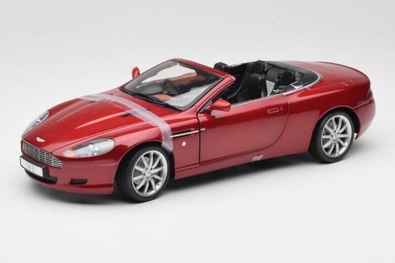 Aston Martin DB9 Volante レッド Solido 1:18 8163 メタル