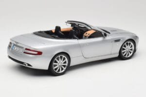 Aston Martin DB9 Volante シルバー Minichamps 1:18 150137334 メタル - 画像 3/8