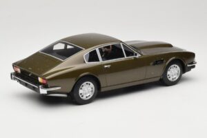 Aston Martin DBS オリーブグリーン CMR 1:18 CMR003 メタル - 画像 2/6