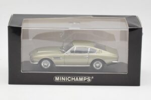 Aston Martin DBS シルバーグリーンメタリック Minichamps 1:43 400137600 メタル - 画像 4/4