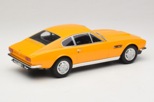 Aston Martin DBS イエロー GT Spirit 1:18 GT079 レジン - 画像 2/6