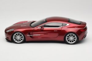 Aston Martin One-77 Diavolo Red AUTOart 1:18 70245 メタル - 画像 4/8