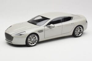 Aston Martin Rapide S Silver Fox AUTOart 1:18 70258 メタル