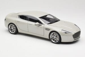 Aston Martin Rapide S Silver Fox AUTOart 1:18 70258 メタル - 画像 6/8