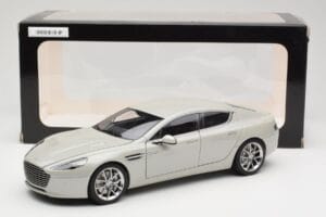 Aston Martin Rapide S Silver Fox AUTOart 1:18 70258 メタル - 画像 8/8