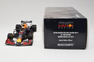 Aston Martin Red Bull Racing RB15 #33 M. Verstappen Winner Brazil GP 2019 Minichamps 1:18 110191933 メタル - 画像 6/6
