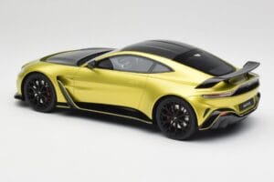 Aston Martin V12 Vantage Final Edition Cosmopolitan Yellow TopSpeed 1:18 TS0453 メタル - 画像 5/6