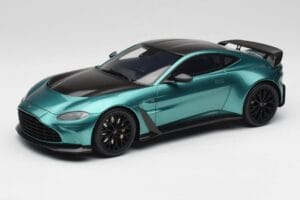 Aston Martin V12 Vantage Racing Green GT Spirit 1:18 GT922 レジン