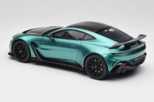 Aston Martin V12 Vantage Racing Green GT Spirit 1:18 GT922 レジン - 画像 5/6