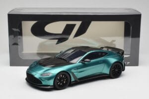 Aston Martin V12 Vantage Racing Green GT Spirit 1:18 GT922 レジン - 画像 6/6