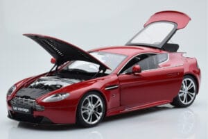 Aston Martin V12 Vantage レッド AUTOart 1:18 70208 メタル - 画像 2/8