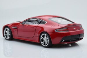 Aston Martin V12 Vantage レッド AUTOart 1:18 70208 メタル - 画像 7/8
