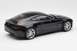 Aston Martin V8 Vantage オニキスブラック AUTOart 1:18 70202 メタル - 画像 3/8