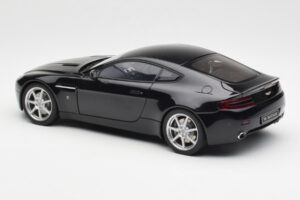 Aston Martin V8 Vantage オニキスブラック AUTOart 1:18 70202 メタル - 画像 7/8