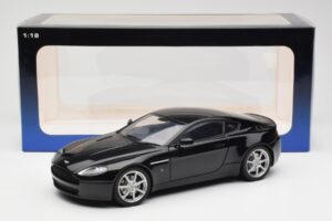 Aston Martin V8 Vantage オニキスブラック AUTOart 1:18 70202 メタル - 画像 8/8