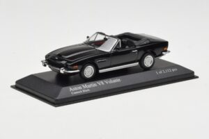 Aston Martin V8 Volante ブラック Minichamps 1:43 400137730 メタル - 画像 2/4