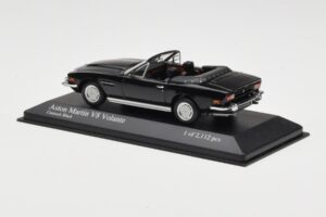 Aston Martin V8 Volante ブラック Minichamps 1:43 400137730 メタル - 画像 3/4