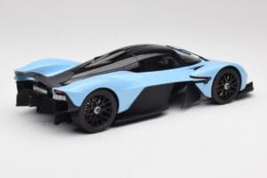 Aston Martin Valkyrie レーシングブルー GT Spirit 1:18 GT915 レジン - 画像 2/6