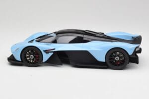 Aston Martin Valkyrie レーシングブルー GT Spirit 1:18 GT915 レジン - 画像 3/6