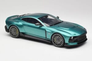 Aston Martin Valour Racing Green GT Spirit 1:18 GT480 レジン - 画像 4/6