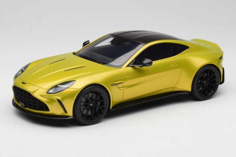 Aston Martin Vantage Cosmopolitan Yellow GT Spirit 1:18 GT514 レジン