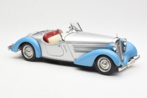 Audi 225 Front Roadster ブルーシルバー CMC 1:18 M-075B メタル - 画像 4/6