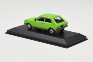 Audi 50 ライトグリーン Minichamps 1:43 940010400 メタル - 画像 3/4