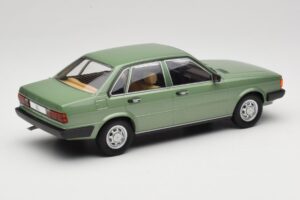 Audi 80 B2 グリーン MCG 1:18 MCG18525 メタル - 画像 2/6