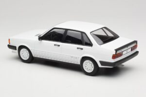 Audi 80 B2 GTE ホワイト MCG 1:18 MCG18527 メタル - 画像 5/6