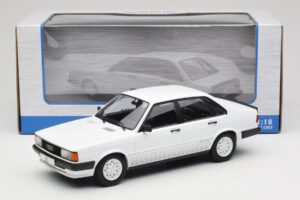 Audi 80 B2 GTE ホワイト MCG 1:18 MCG18527 メタル - 画像 6/6