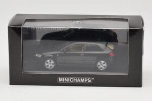 Audi A3 8P Black Metallic Minichamps 1:43 12000 メタル - 画像 4/4