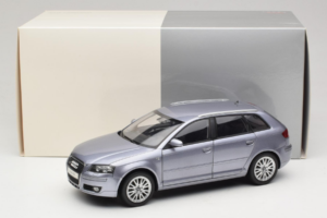 Audi A3 8P Sportback Light Blue Metallic Kyosho 1:18 5010403025 メタル - 画像 8/8