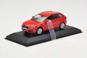 Audi A3 8P Sportback レッド Minichamps 1:43 5010403023 メタル - 画像 2/4