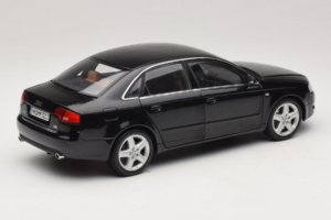 Audi A4 B6 3.2 Quattro ブラック Minichamps 1:18 5010404125 メタル - 画像 3/8