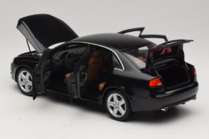 Audi A4 B6 3.2 Quattro ブラック Minichamps 1:18 5010404125 メタル - 画像 5/8