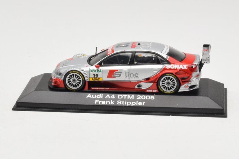 Audi A4 B6 #19 Sonax F. Stippler Joest Racing DTM 2005 Minichamps 1:43 5020500803 メタル