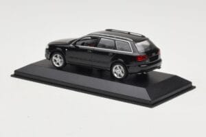 Audi A4 B7 Avant ブラック Minichamps 1:43 AUDI008 メタル - 画像 3/3
