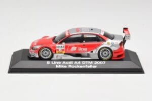 Audi A4 B7 #11 Team Abt M. Rockenfeller DTM 2007 Minichamps 1:43 5020700163 メタル