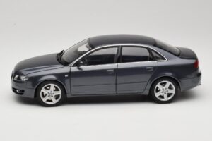 Audi A4 B7 グレー メタリック Minichamps 1:18 100014400 メタル - 画像 4/8