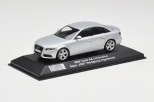 Audi A4 B8 3.2 Quattro アイスシルバー Minichamps 1:43 5010704113 メタル - 画像 2/4