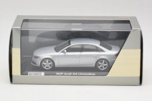 Audi A4 B8 3.2 Quattro アイスシルバー Minichamps 1:43 5010704113 メタル - 画像 4/4