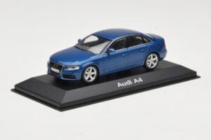 Audi A4 B8 3.2 Quattro Aruba Blue Minichamps 1:43 5010704123 メタル - 画像 2/4