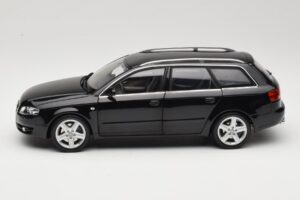 Audi A4 B8 Avant 3.2 Quattro ブラック Minichamps 1:18 5010404225 メタル - 画像 4/8
