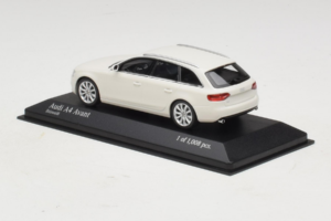 Audi A4 B8 Avant ホワイト Minichamps 1:43 410011010 メタル - 画像 3/5