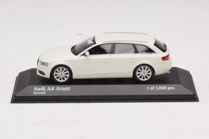 Audi A4 B8 Avant ホワイト Minichamps 1:43 410011010 メタル