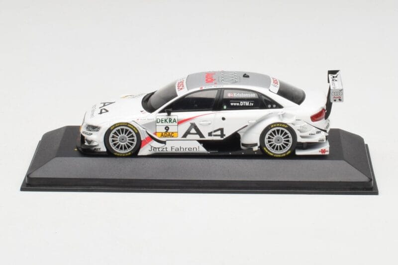 Audi A4 B8 #9 T. Kristensen DTM 2008 Minichamps 1:43 400081809 メタル