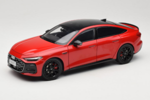 Audi A5L Sportback レッド OEM 1:18 ZAM60004A メタル