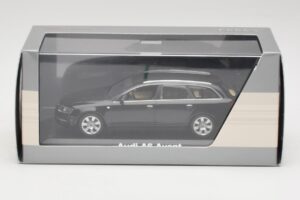 Audi A6 C6 Avant Phantom ブラック Minichamps 1:43 5010406233 メタル - 画像 4/4