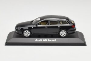 Audi A6 C6 Avant Phantom ブラック Minichamps 1:43 5010406233 メタル