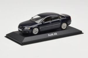 Audi A8 D3 Blue Metallic Light Interior Minichamps 1:43 20000001386003 メタル - 画像 2/4
